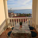 Veni Up Starigrad Paklenica