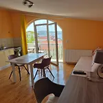 Veni Up Starigrad Paklenica