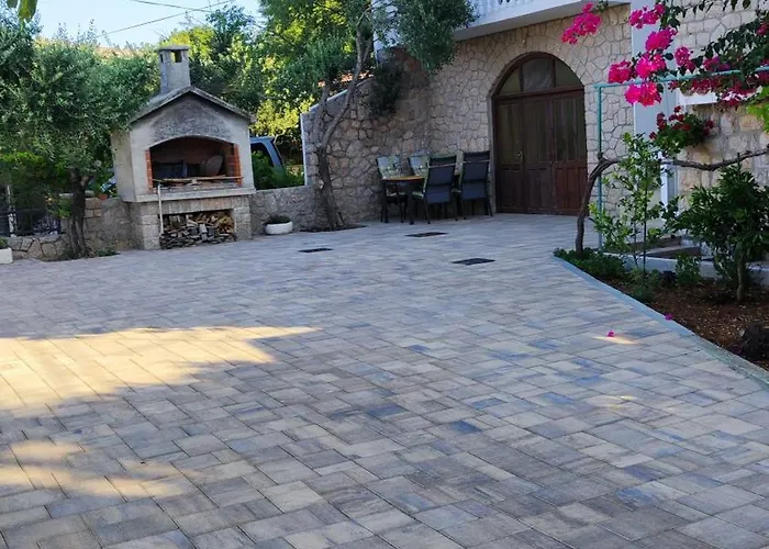 Veni Up Apartamento Starigrad Paklenica