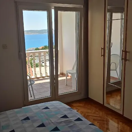 Veni Up Apartment