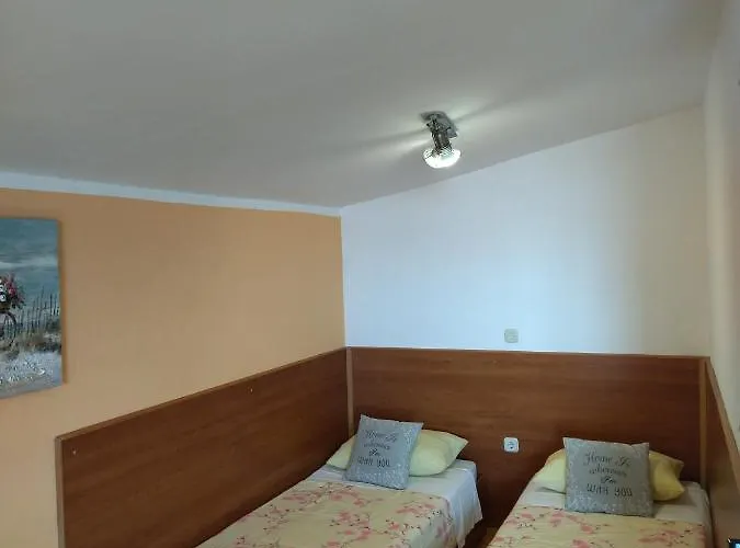 Veni Up Starigrad Paklenica