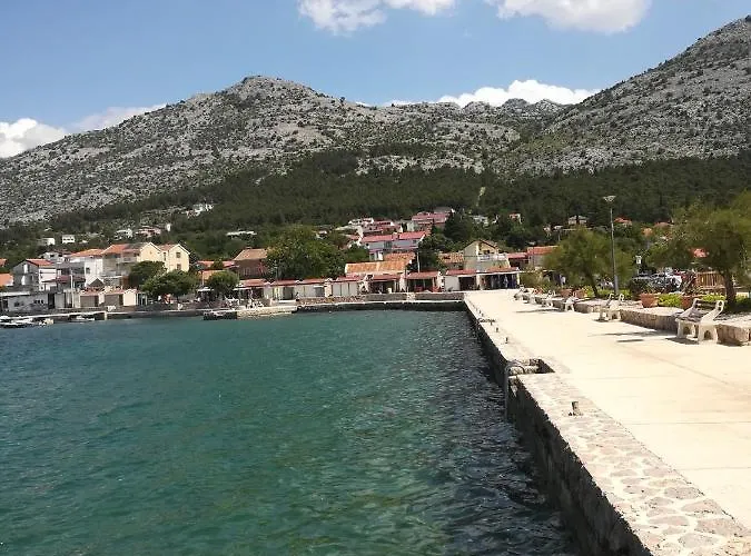 Veni Up Starigrad Paklenica